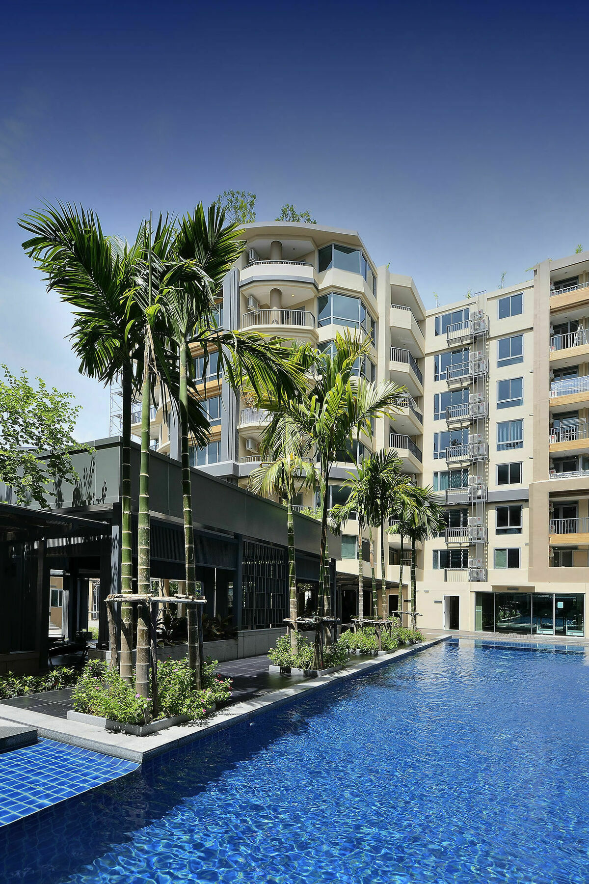 Siamese Nanglinchee Apartment Bangkok Exterior photo