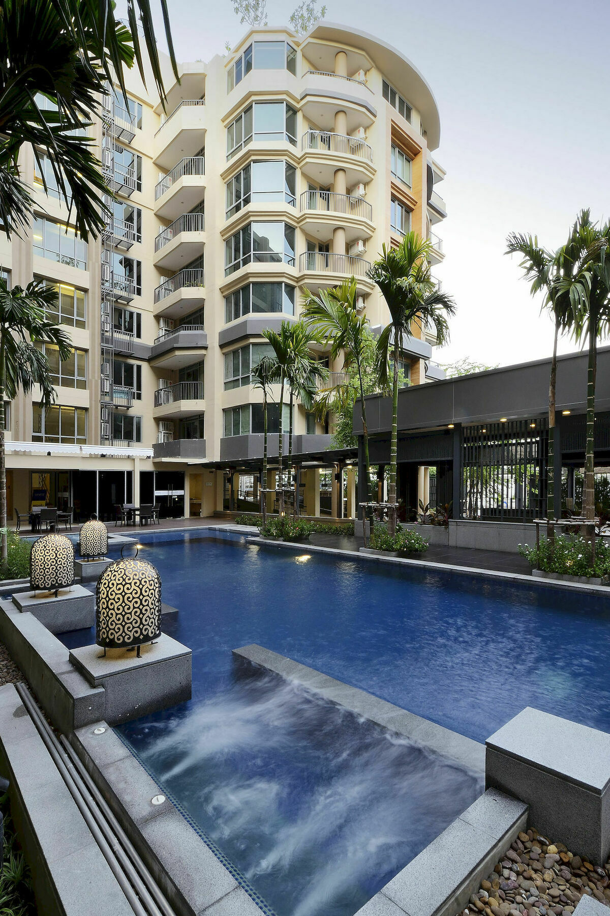 Siamese Nanglinchee Apartment Bangkok Exterior photo